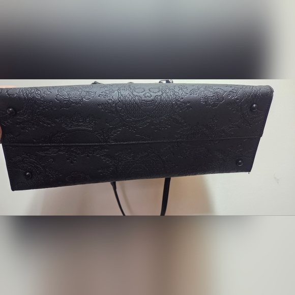 Betsey Johnson Black Embossed Skull Tote Bag With Mini Pouch - Picture 9 of 12